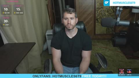 Snapshot of hotmuscles6t9 chatting on April 2026 11:23:02 AM hotmuscles6t9 online show from April 2026 11:23:02 AM
