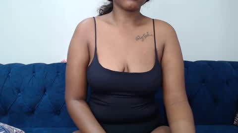 Snapshot of hotncoldg chatting on January 2025 08:14:02 AM hotncoldg online show from January 2025 08:14:02 AM