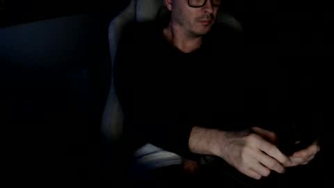 hotnickdk online show from December 2024 07:34:02 PM