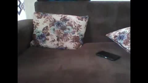 hotrinnah online show from November 2025 08:49:02 AM