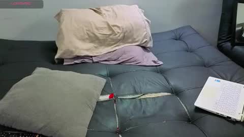 Andres online show from October 2025 02:46:02 AM