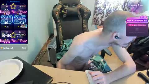 hot online show from March 2025 03:35:01 PM