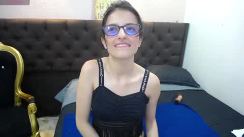 HottCandy21 online show from December 2024 08:00:01 PM
