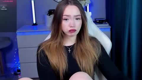 Snapshot of hottease_pvt chatting on November 2025 09:52:02 AM hello Im Eva online show from November 2025 09:52:02 AM