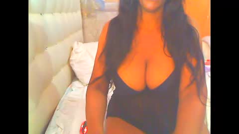 Snapshot of hottesa2019 chatting on May 2026 11:59:02 AM THEONE online show from May 2026 11:59:02 AM