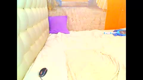 Snapshot of hottesa2019 chatting on May 2026 01:41:01 PM THEONE online show from May 2026 01:41:01 PM
