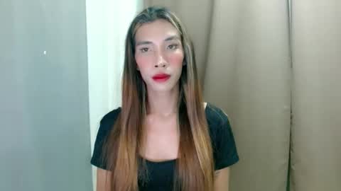 kitty  online show from November 2025 12:05:02 PM