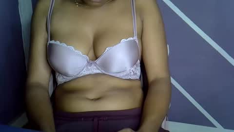 hottie baddie14 online show from September 2025 06:18:01 AM
