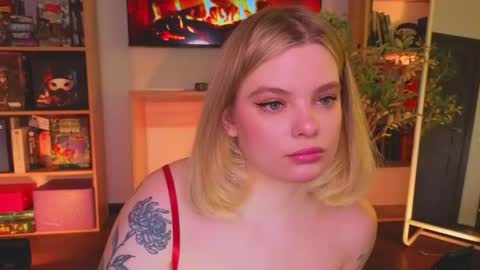 Snapshot of hottie_jane chatting on April 2026 09:08:01 AM Jane online show from April 2026 09:08:01 AM