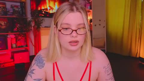 Snapshot of hottie_jane chatting on May 2026 01:43:02 PM Jane online show from May 2026 01:43:02 PM