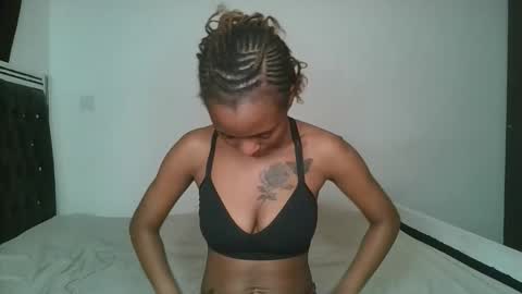 Snapshot of hottie_mistie chatting on April 2026 09:15:02 PM hottie_mistie online show from April 2026 09:15:02 PM