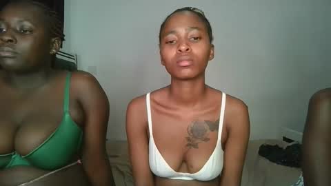 Snapshot of hottie_mistie chatting on April 2026 02:58:01 AM hottie_mistie online show from April 2026 02:58:01 AM