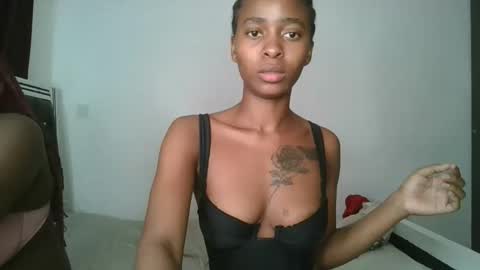 Snapshot of hottie_mistie chatting on May 2026 10:18:02 PM hottie_mistie online show from May 2026 10:18:02 PM