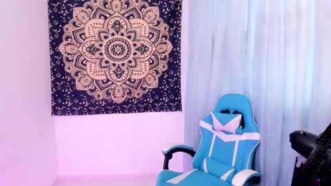 Snapshot of hottie_veronica chatting on February 2025 05:19:02 PM Veronica independent model online show from February 2025 05:19:02 PM