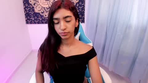 Snapshot of hottie_veronica chatting on February 2025 06:26:01 PM Veronica independent model online show from February 2025 06:26:01 PM