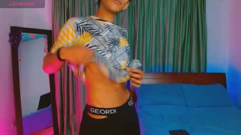 stiven online show from March 2025 10:24:02 AM