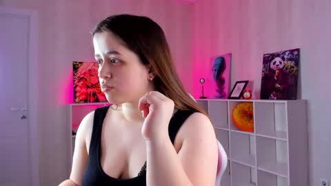 Snapshot of hotty_carmen chatting on January 2026 09:33:02 AM Lexi online show from January 2026 09:33:02 AM