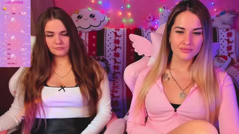 Snapshot of hotty_girls_here chatting on December 2024 06:17:02 AM Ivanna and Jessica online show from December 2024 06:17:02 AM