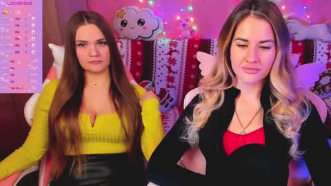 Snapshot of hotty_girls_here chatting on January 2025 06:06:01 AM Ivanna and Jessica online show from January 2025 06:06:01 AM