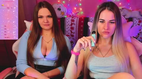 Snapshot of hotty_girls_here chatting on January 2025 06:10:01 AM Ivanna and Jessica online show from January 2025 06:10:01 AM