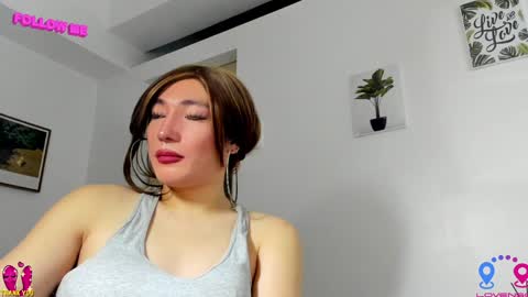 Snapshot of hottycrishinaxx chatting on December 2024 09:33:02 AM crishinahotty online show from December 2024 09:33:02 AM