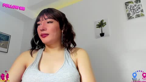 Snapshot of hottycrishinaxx chatting on January 2025 07:06:02 AM crishinahotty online show from January 2025 07:06:02 AM