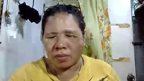 Snapshot of hottycrissy4u chatting on June 2026 05:11:01 AM hottycrissy4u online show from June 2026 05:11:01 AM