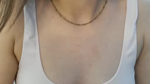 Hotwixx online show from April 2026 03:24:01 PM