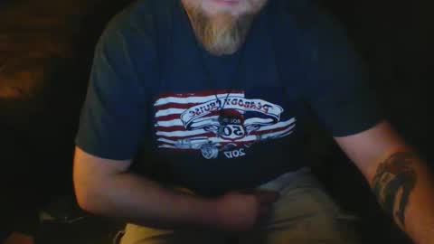 Snapshot of houstonj18853 chatting on November 2025 01:11:01 AM Captainbow online show from November 2025 01:11:01 AM