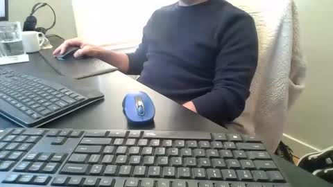 hoverday online show from February 2026 07:20:01 PM