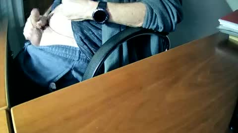 Snapshot of hpeter111 chatting on February 2025 07:38:02 PM Peter online show from February 2025 07:38:02 PM