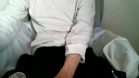 Keanu online show from November 2025 10:48:02 AM