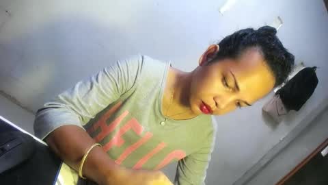 Snapshot of hugcock69_precious chatting on December 2024 11:50:02 PM Precious online show from December 2024 11:50:02 PM