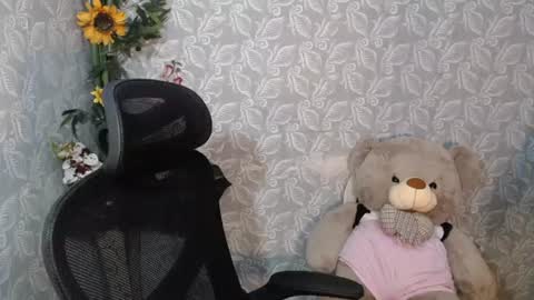 Snapshot of huge_cock2handle_intown chatting on January 2025 02:04:01 AM huge_cock2handle_intown online show from January 2025 02:04:01 AM