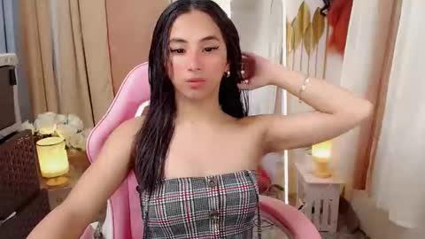 Snapshot of hugeasiancockandrea chatting on March 2025 04:34:02 AM drea online show from March 2025 04:34:02 AM