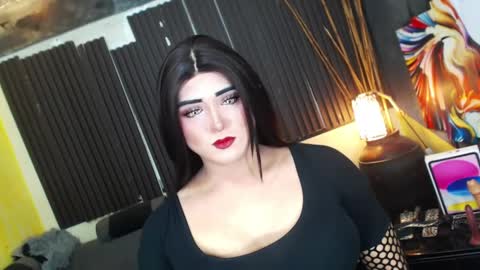 Snapshot of hugexmslovelyxcock chatting on April 2026 09:25:01 AM MsLovely online show from April 2026 09:25:01 AM