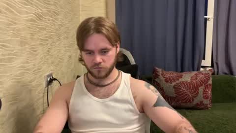 Snapshot of hugo__brad chatting on June 2026 09:57:02 PM Hugo online show from June 2026 09:57:02 PM