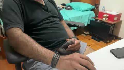 Snapshot of hugo_bulls chatting on February 2026 12:17:01 PM HunkyLover online show from February 2026 12:17:01 PM