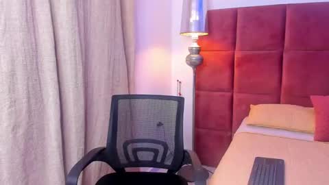 Hugo Cano online show from October 2025 02:34:01 AM