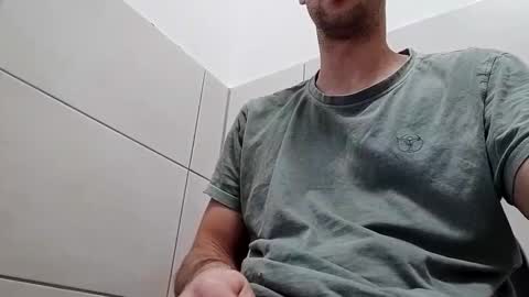 Snapshot of hukssss chatting on November 2025 08:18:01 AM hukssss online show from November 2025 08:18:01 AM