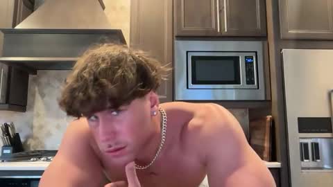 Snapshot of hungkingg22 chatting on February 2026 04:58:01 PM hungkingg22 online show from February 2026 04:58:01 PM