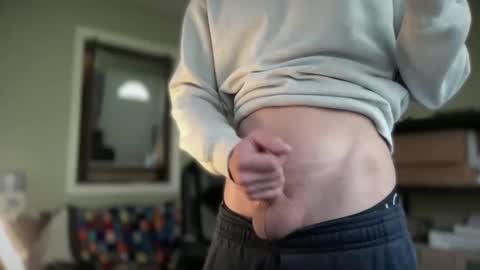 hungonthewall33 online show from April 2026 01:26:01 PM