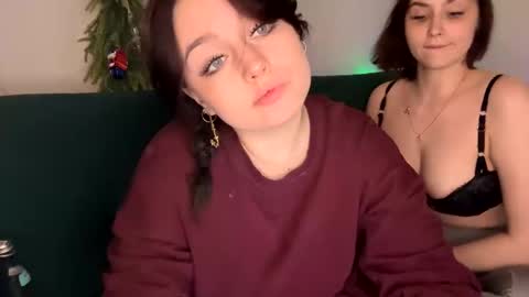 Evelyn  online show from December 2024 09:15:01 PM