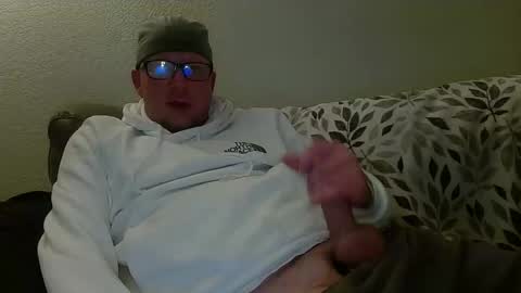 Snapshot of hungsingledad79 chatting on April 2026 08:06:01 AM HuingsingleDad79 online show from April 2026 08:06:01 AM