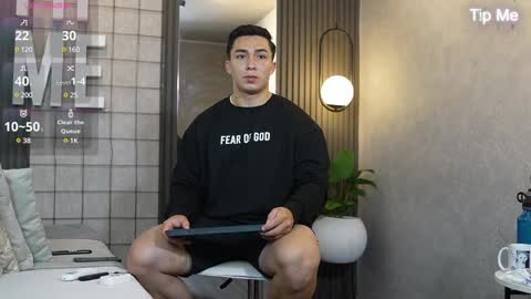 hunk_ryan online show from March 2025 12:16:01 PM