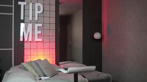 hunk_ryan online show from December 2025 01:05:01 PM