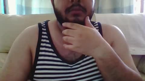 Snapshot of hunkchubby chatting on May 2026 06:19:02 AM chubbyBubby online show from May 2026 06:19:02 AM