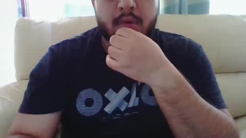 Snapshot of hunkchubby chatting on May 2026 06:20:01 AM chubbyBubby online show from May 2026 06:20:01 AM