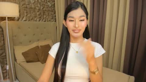 hunkhomerontop online show from November 2025 08:47:02 AM