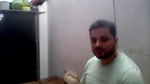 Snapshot of hunkster102 chatting on May 2026 11:39:02 AM hunkster102 online show from May 2026 11:39:02 AM